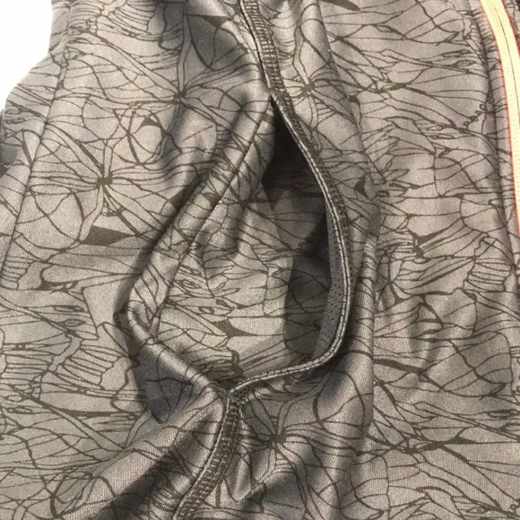 Mondetta Running Jacket - Picture 11 of 11